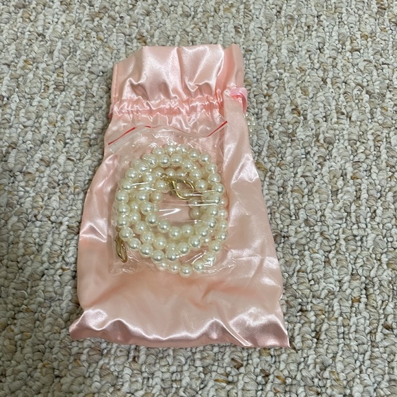 Brand New SHEIN 2 In 1 Faux Pearl Beaded Bucket Bag - Picture 6 of 6